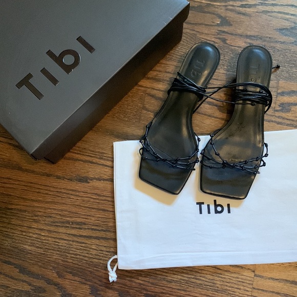 Tibi Shoes - Tibi Larkin Napa sandal in black 37.5